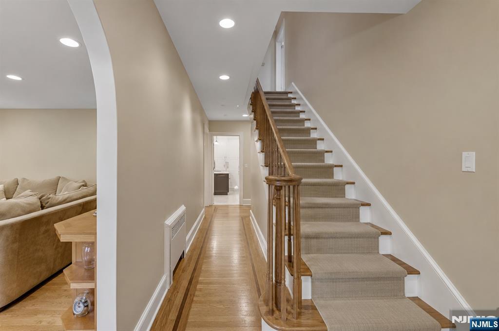 1330 Pennington Rd, Teaneck, NJ 07666