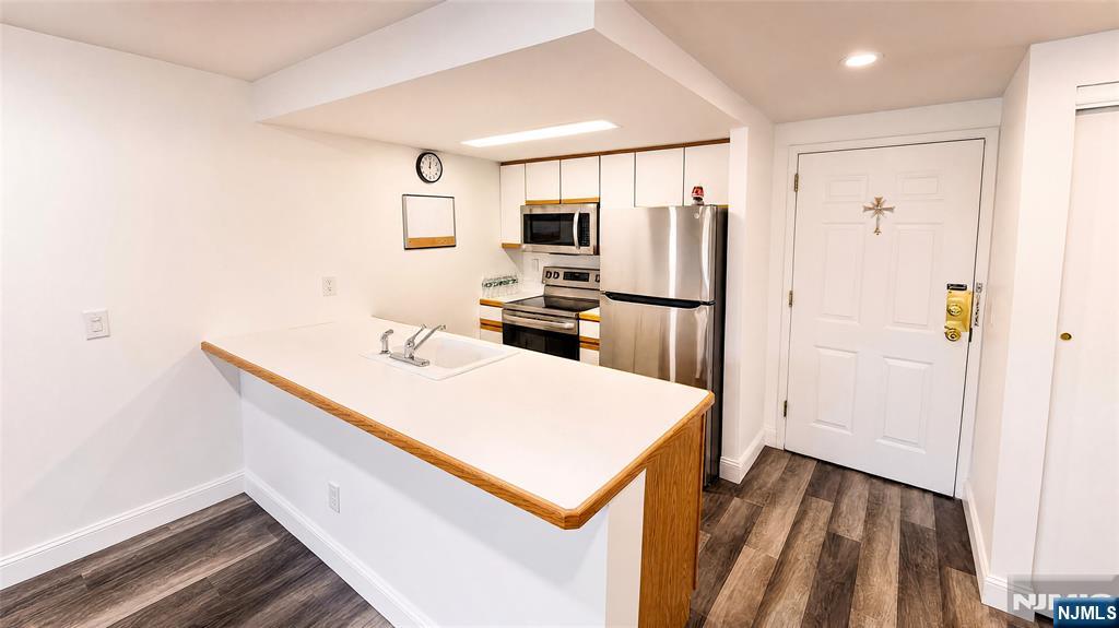55 Clinton Pl #304, Hackensack, NJ 07601