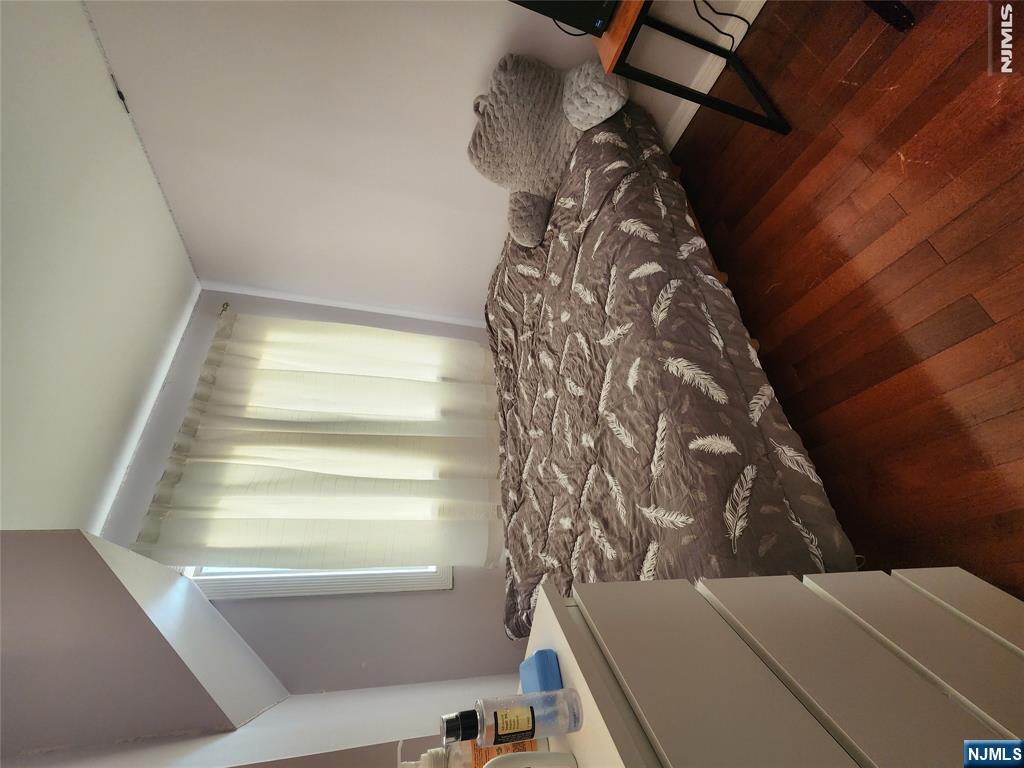 2408 2nd St, Fort Lee, NJ 07024