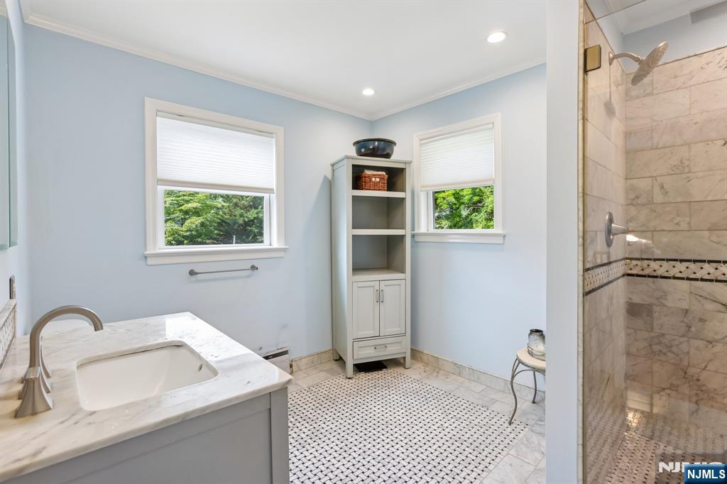 757 Kinderkamack Road — photo 28