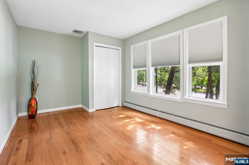 757 Kinderkamack Road — photo 30