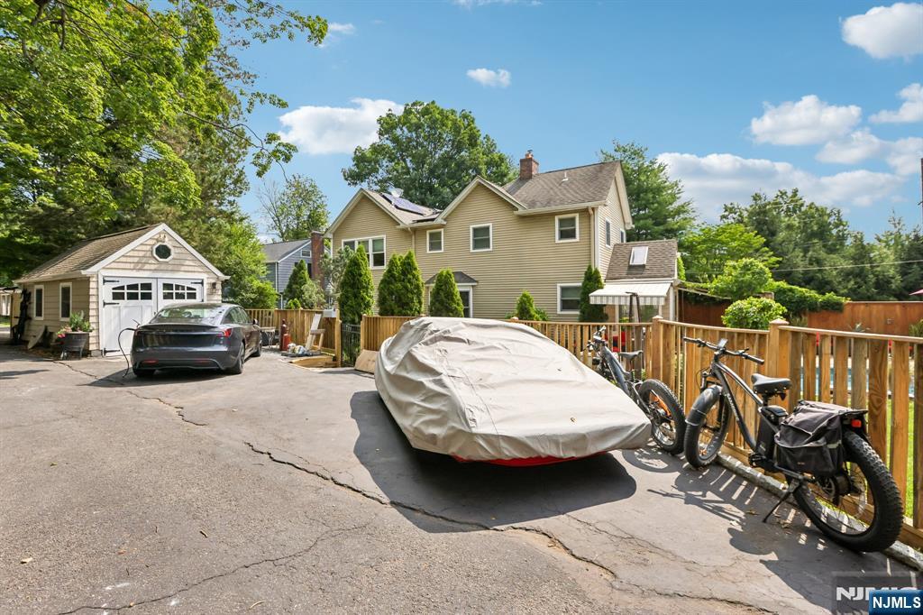757 Kinderkamack Road — photo 41