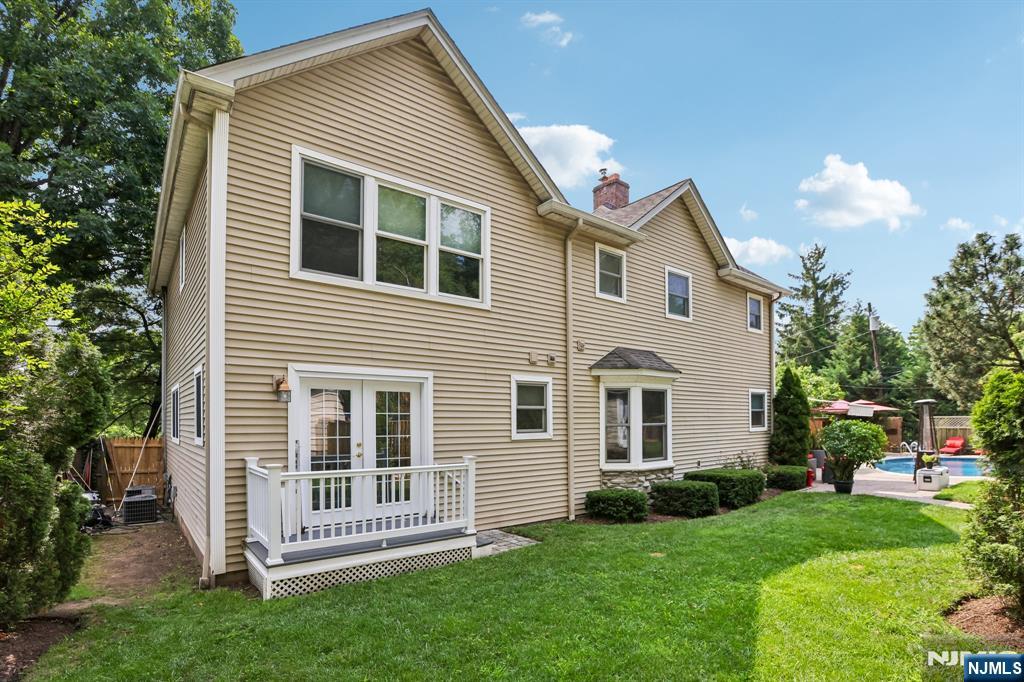 Homes for sale in Oradell, NJ | 757 Kinderkamack Rd, Oradell, NJ 07649 | MLS# 26026343
