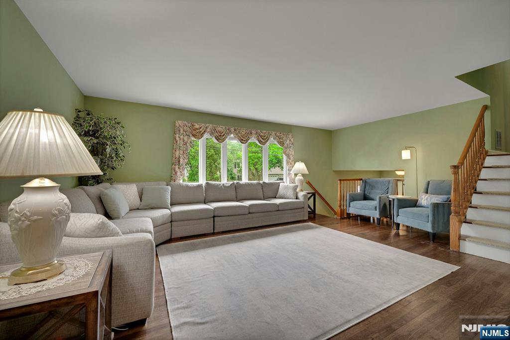 152 Sunset Street - Photo 5