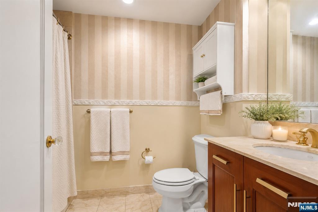 8100 River Road #1005 — photo 14