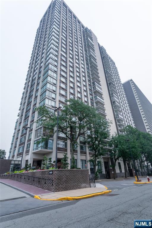 Listing Photo 1 - Condo for sale in building located at 1600 Parker Ave, Fort Lee, NJ 07024 - Unit #20A