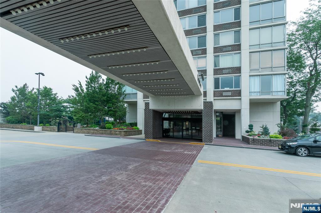 1600 Parker Ave #20A, Fort Lee, NJ 07024
