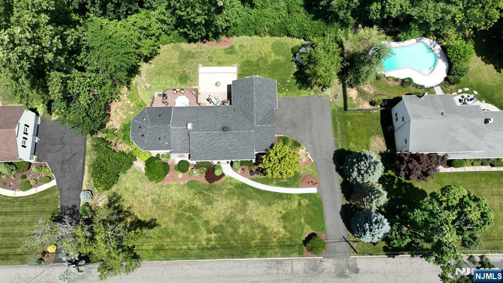 12 Heatherhill Lane — photo 44