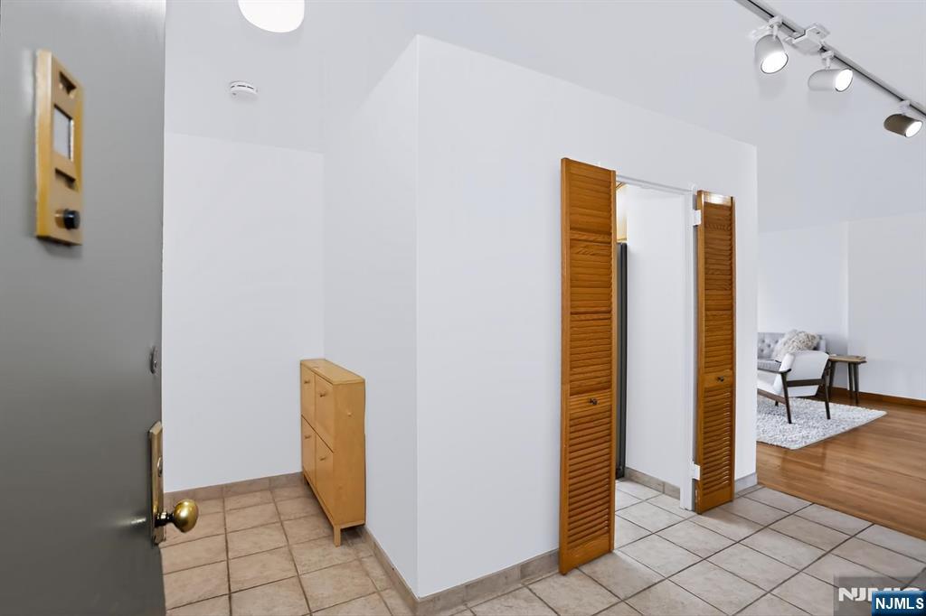 301 Beech Street 12A - Photo 3