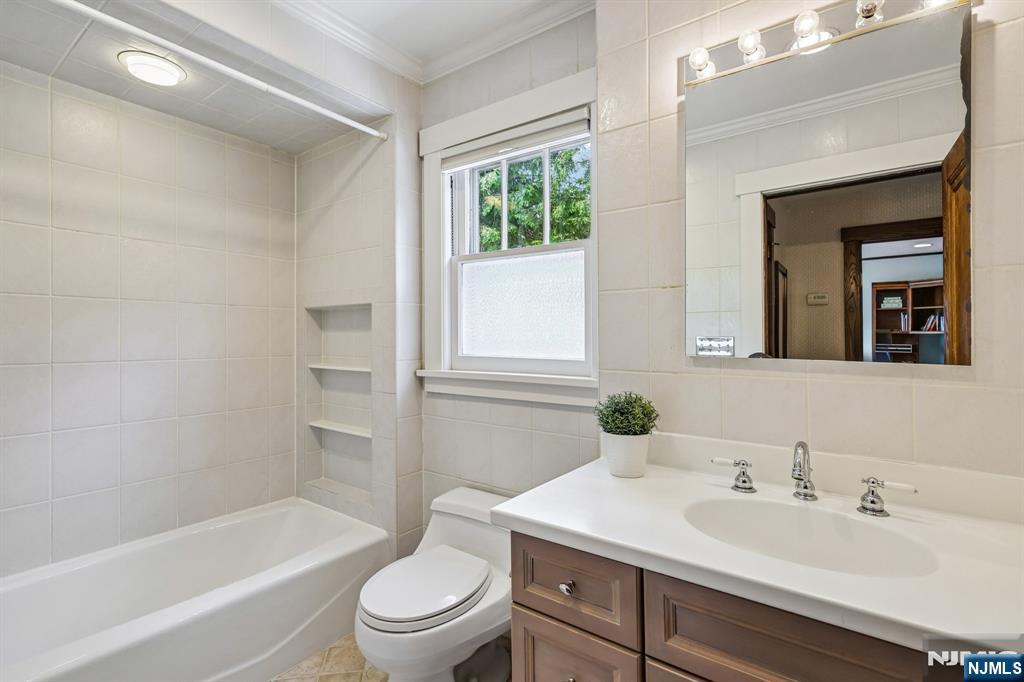 86 Walthery Avenue — photo 19