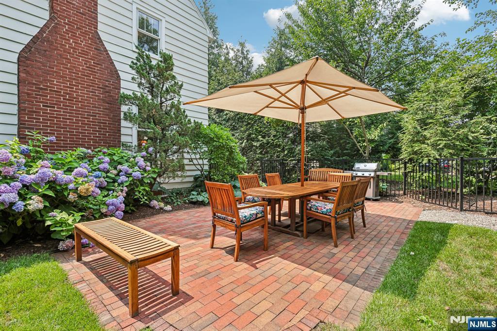86 Walthery Avenue — photo 38