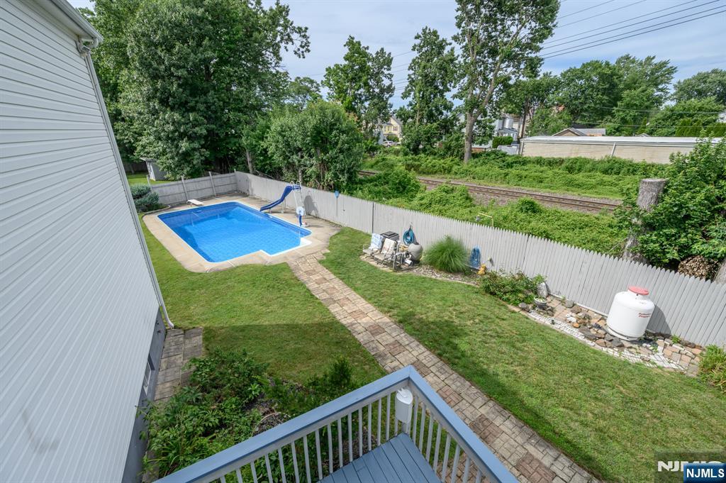 4 Elm Court — photo 27