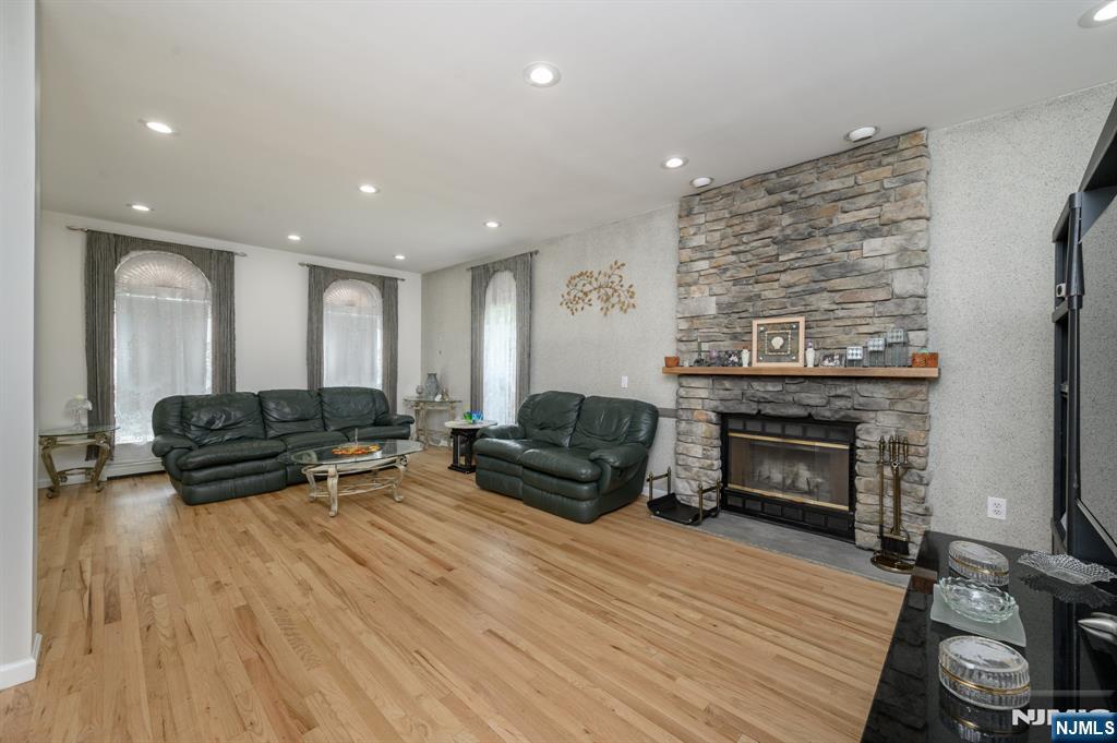 4 Elm Court — photo 4