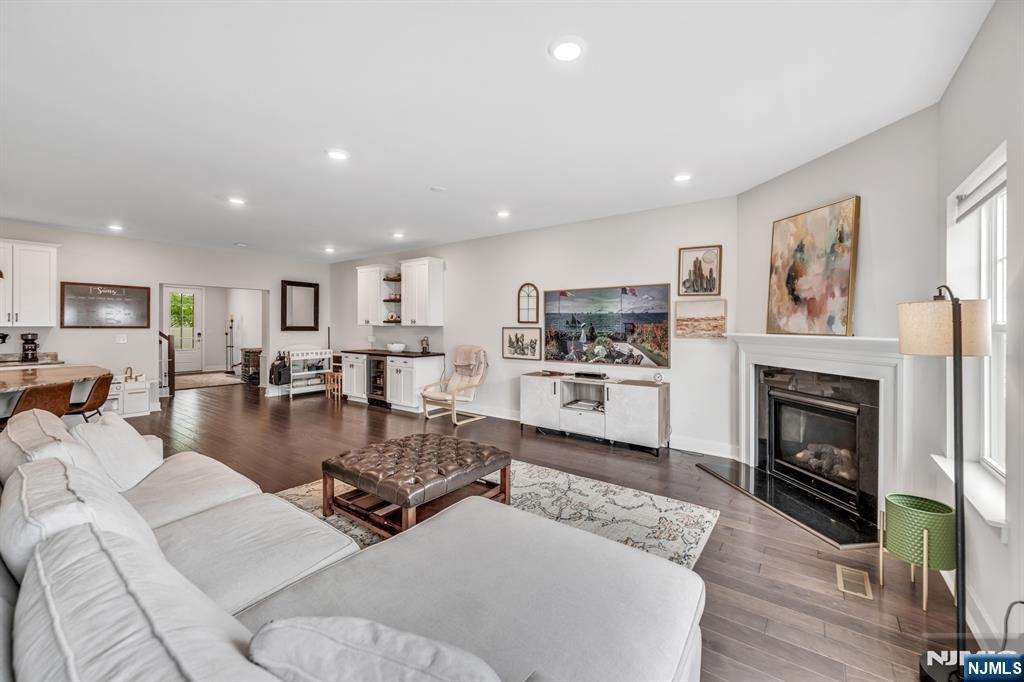 62 Gerhard Place — photo 8