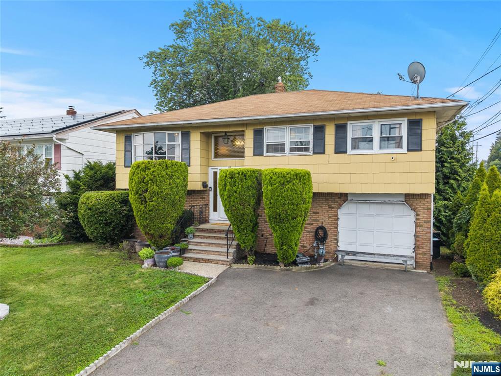 44 Parkway Avenue