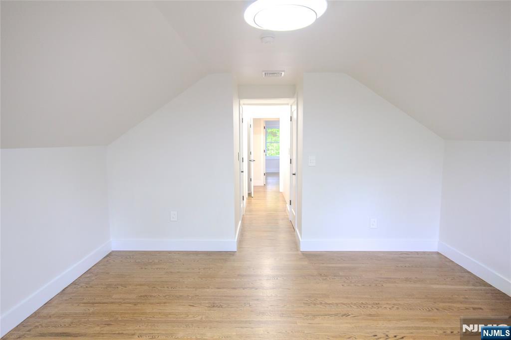 8 Birchwood — photo 35