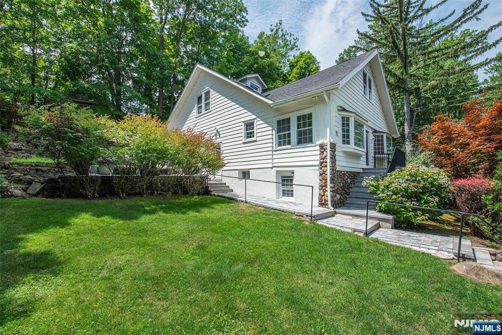 8 Birchwood — photo 46