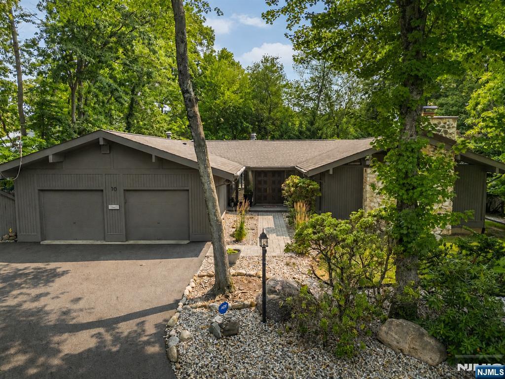 10 Reed Court - Photo 1