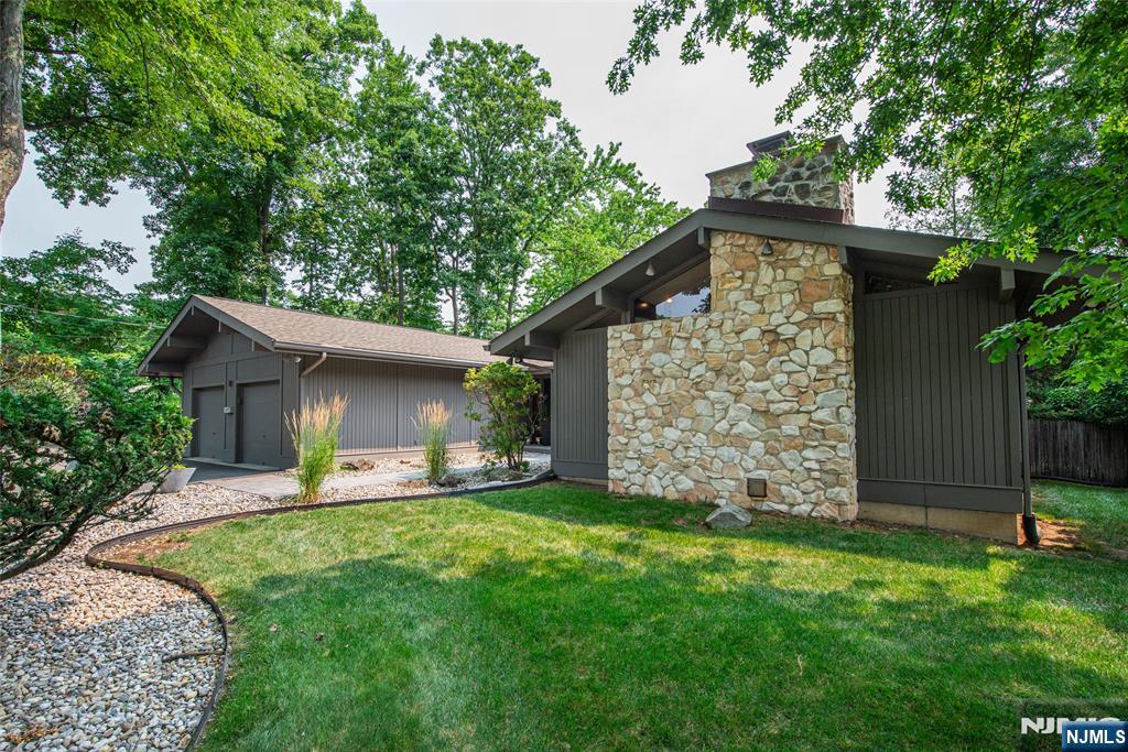 10 Reed Court - Photo 2