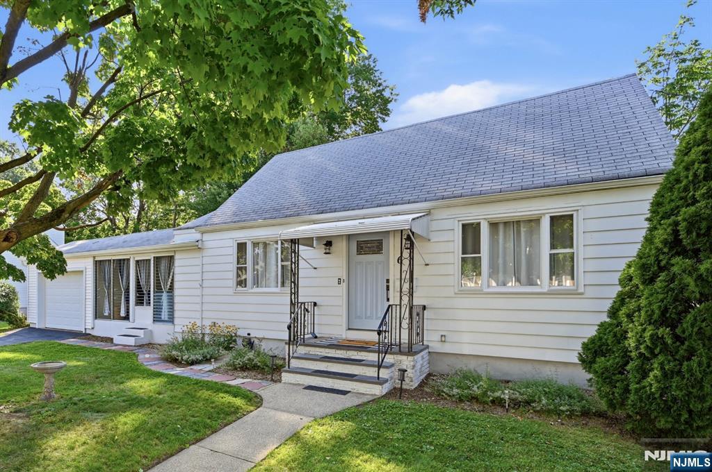 6 Elm Hill Road