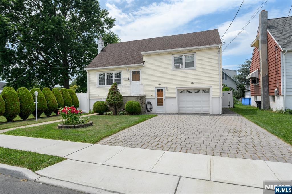 35 Werneking Pl, Little Ferry, NJ 07643