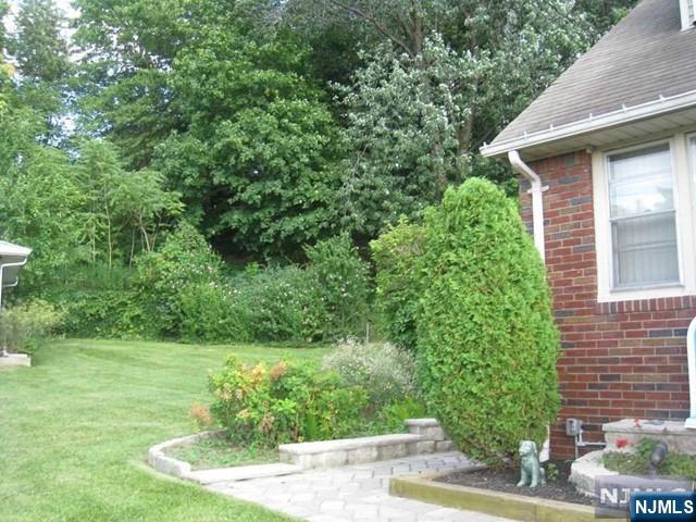 128 Joanne Terrace - Photo 3