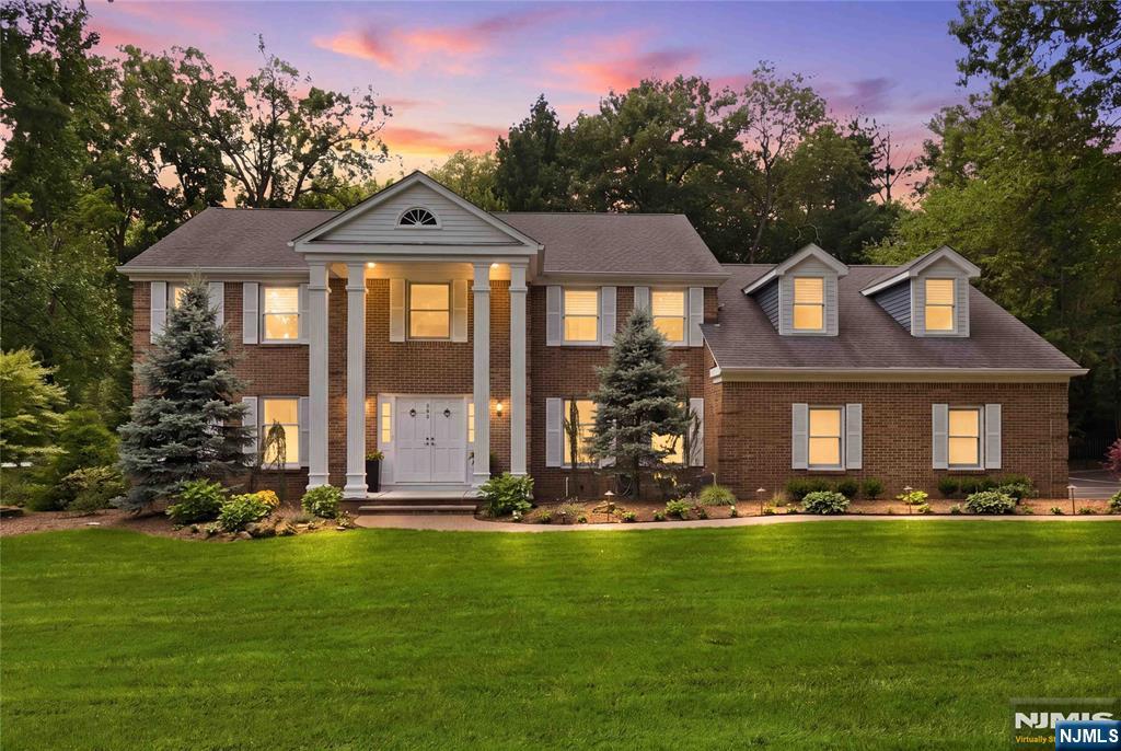 700 Oak Lane - Photo 1