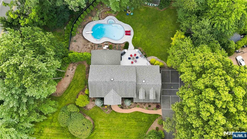 700 Oak Lane