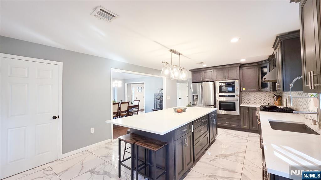 240 Clinton Avenue — photo 13