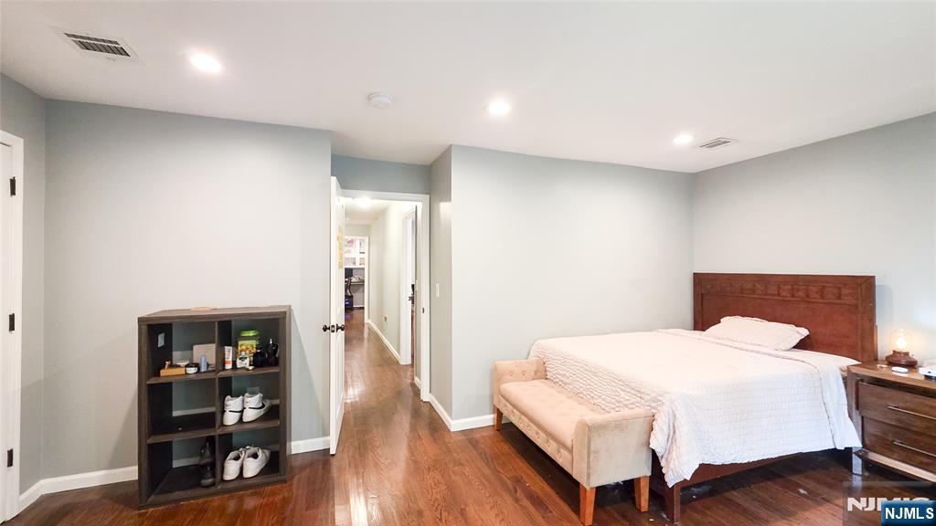 240 Clinton Avenue — photo 28