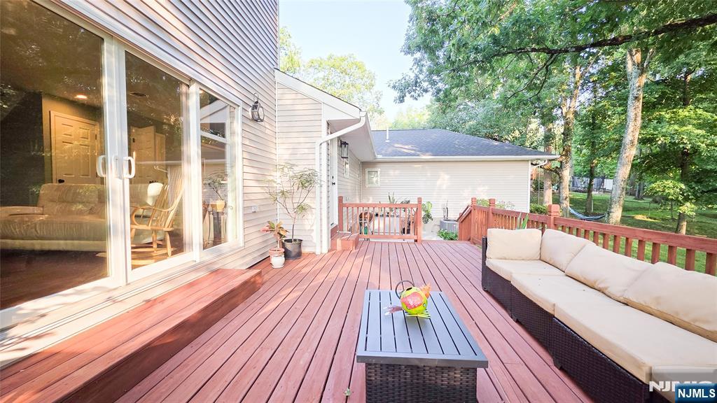 240 Clinton Avenue — photo 41