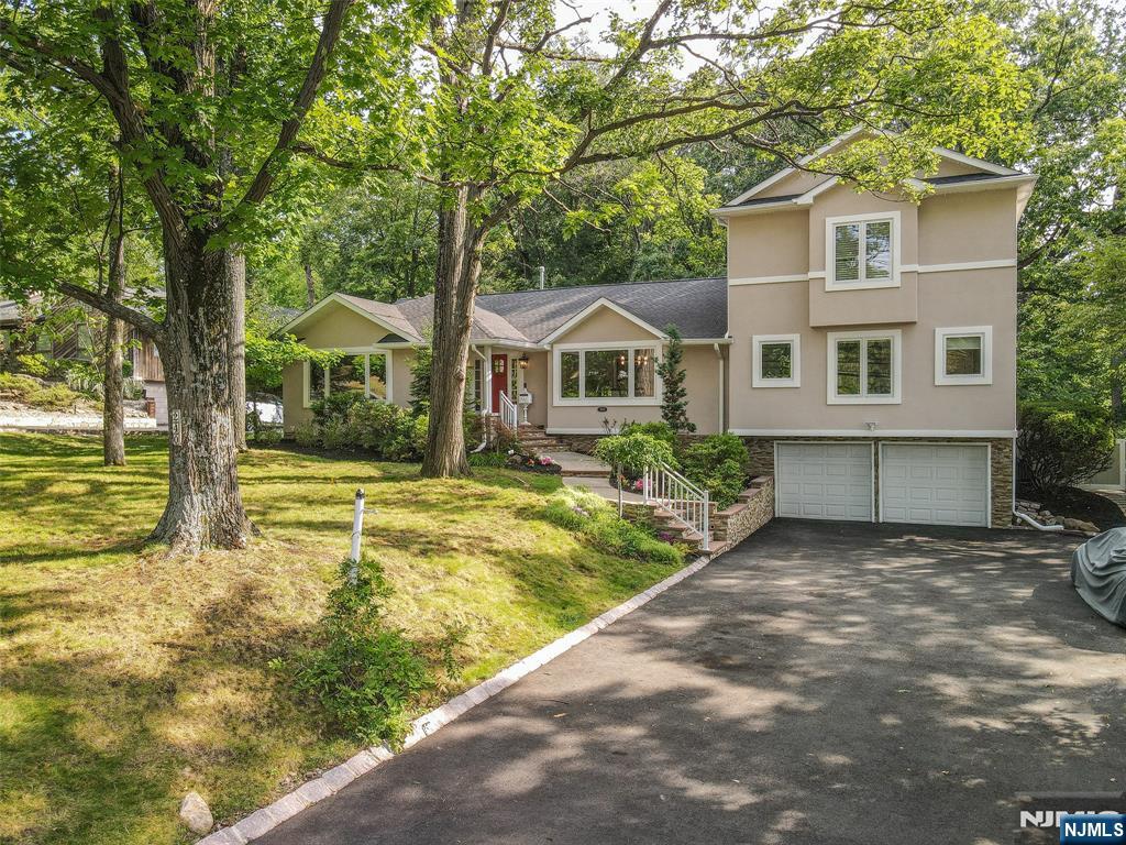240 Clinton Avenue — photo 45
