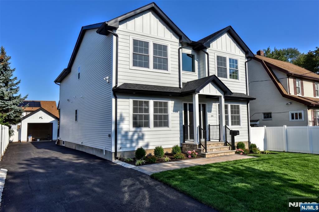311 Harrison Avenue - Photo 2
