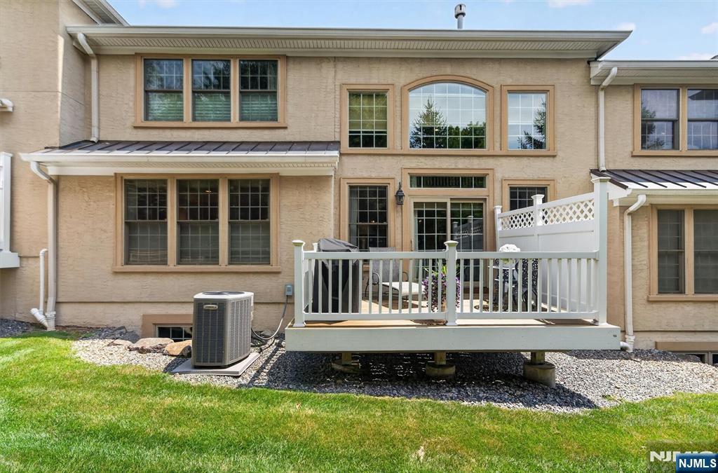 125 Windsor Lane — photo 37