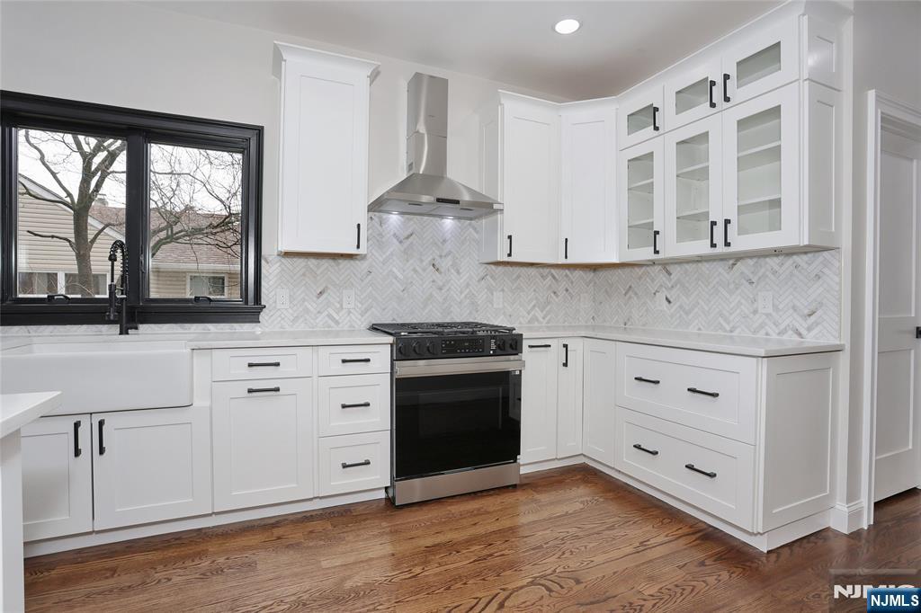 592 Fermery Drive — photo 13