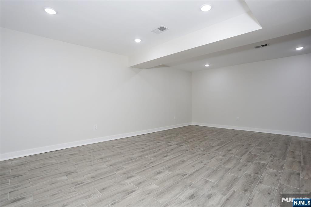 592 Fermery Drive — photo 32