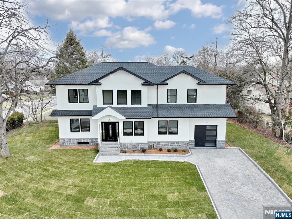592 Fermery Drive — photo 41