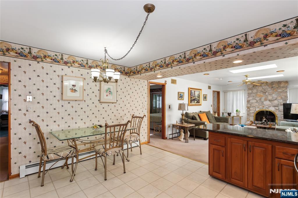2 Martha Avenue — photo 12