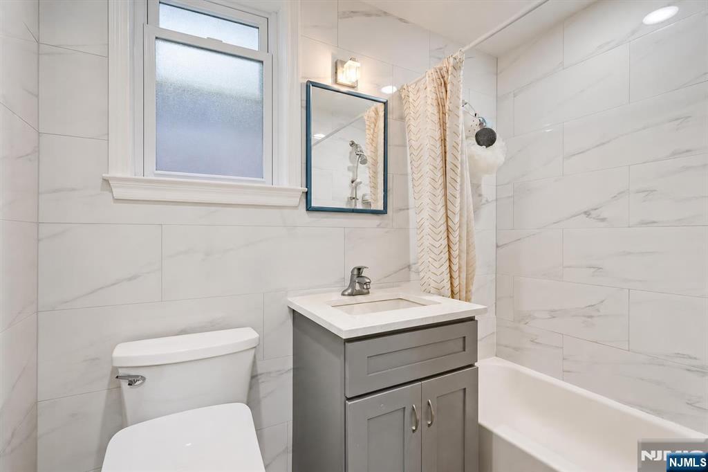 244 Slocum Way — photo 18