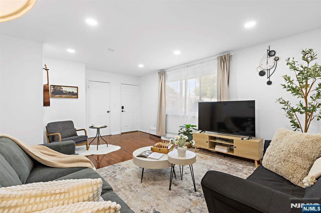 174 Clay Street 1 - Photo 1