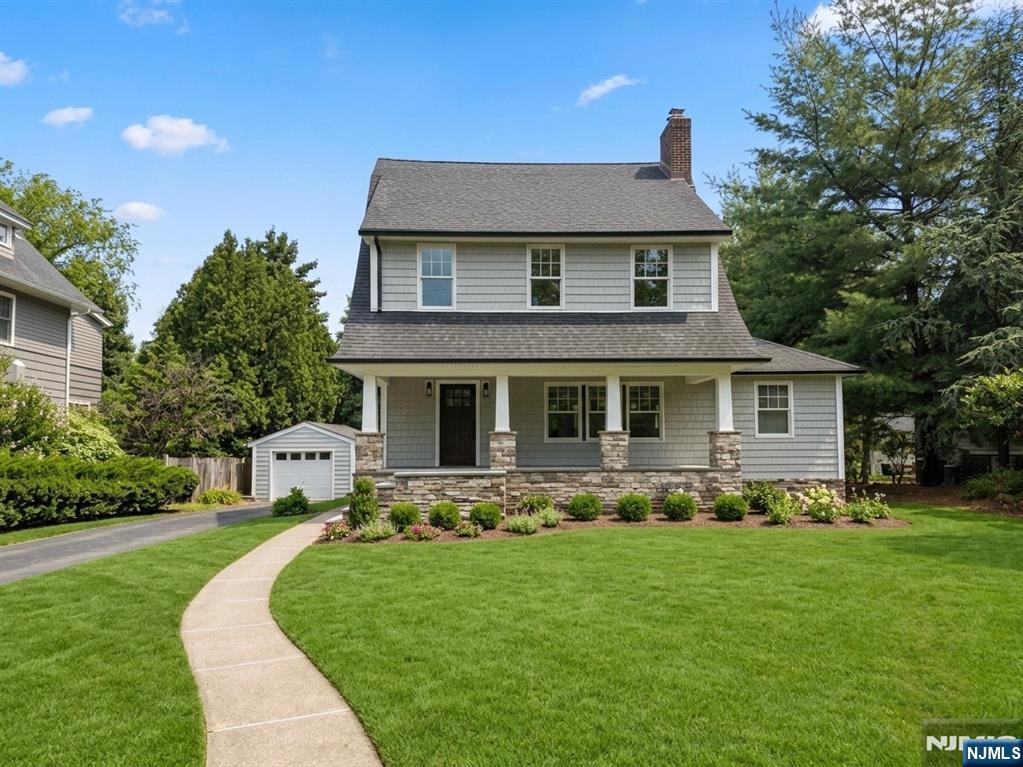 613 Hillcrest Road - Photo 1