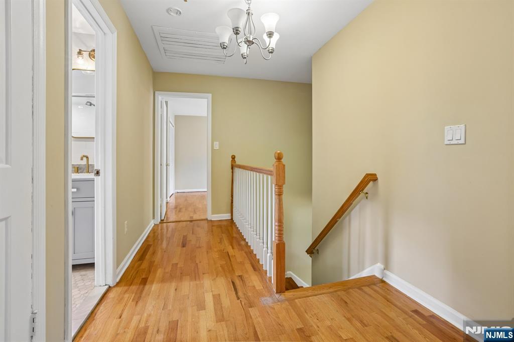 39 Maple Avenue — photo 21