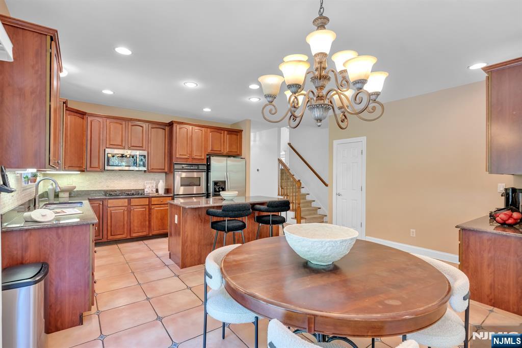 206 Van Buren Drive — photo 24