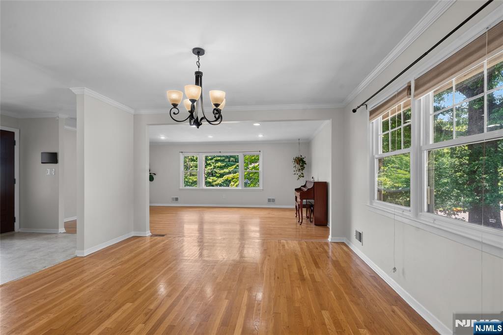 260 Saint Cloud Avenue