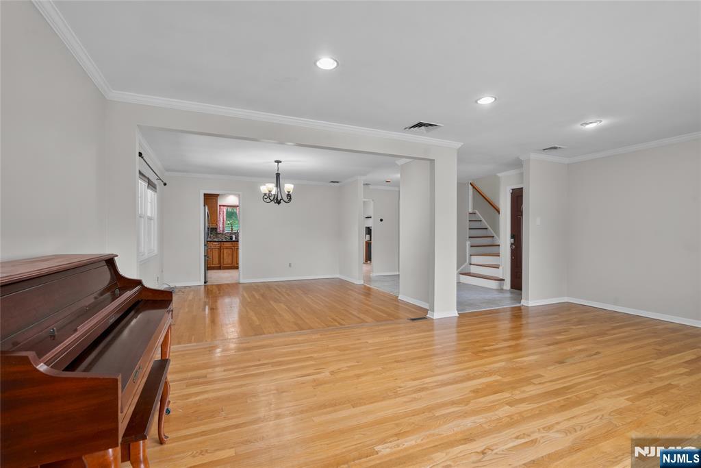 260 Saint Cloud Avenue