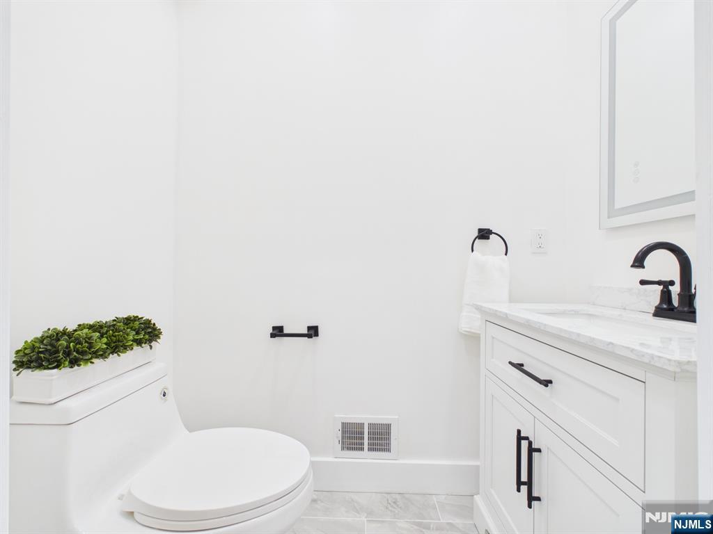 64 Graham Place — photo 16