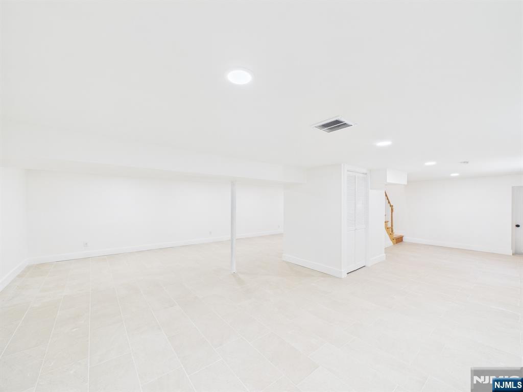 64 Graham Place — photo 28