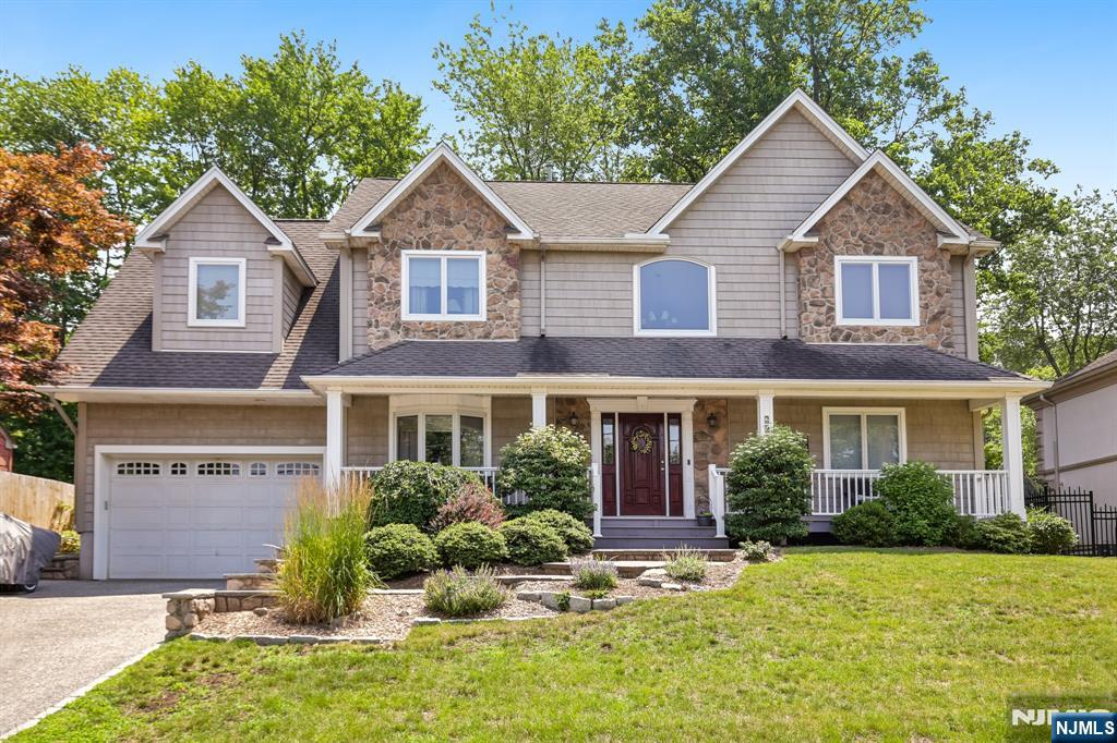 292 Gorden Drive - Photo 1