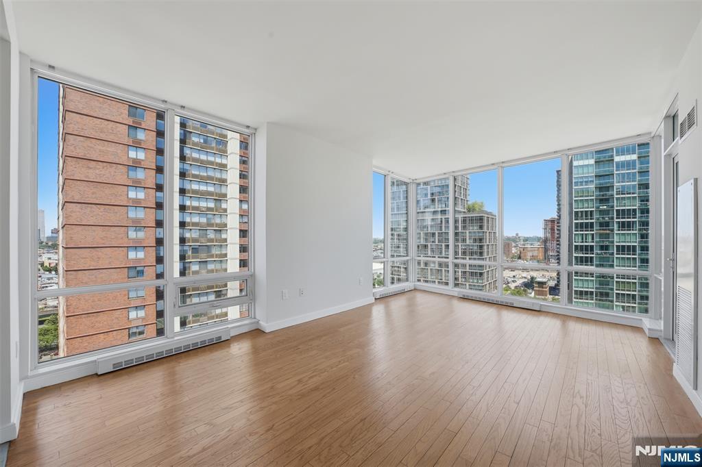 20 Newport Parkway #2012 — photo 16