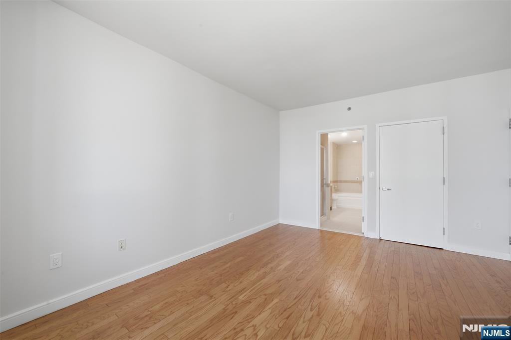 20 Newport Parkway #2012 — photo 26